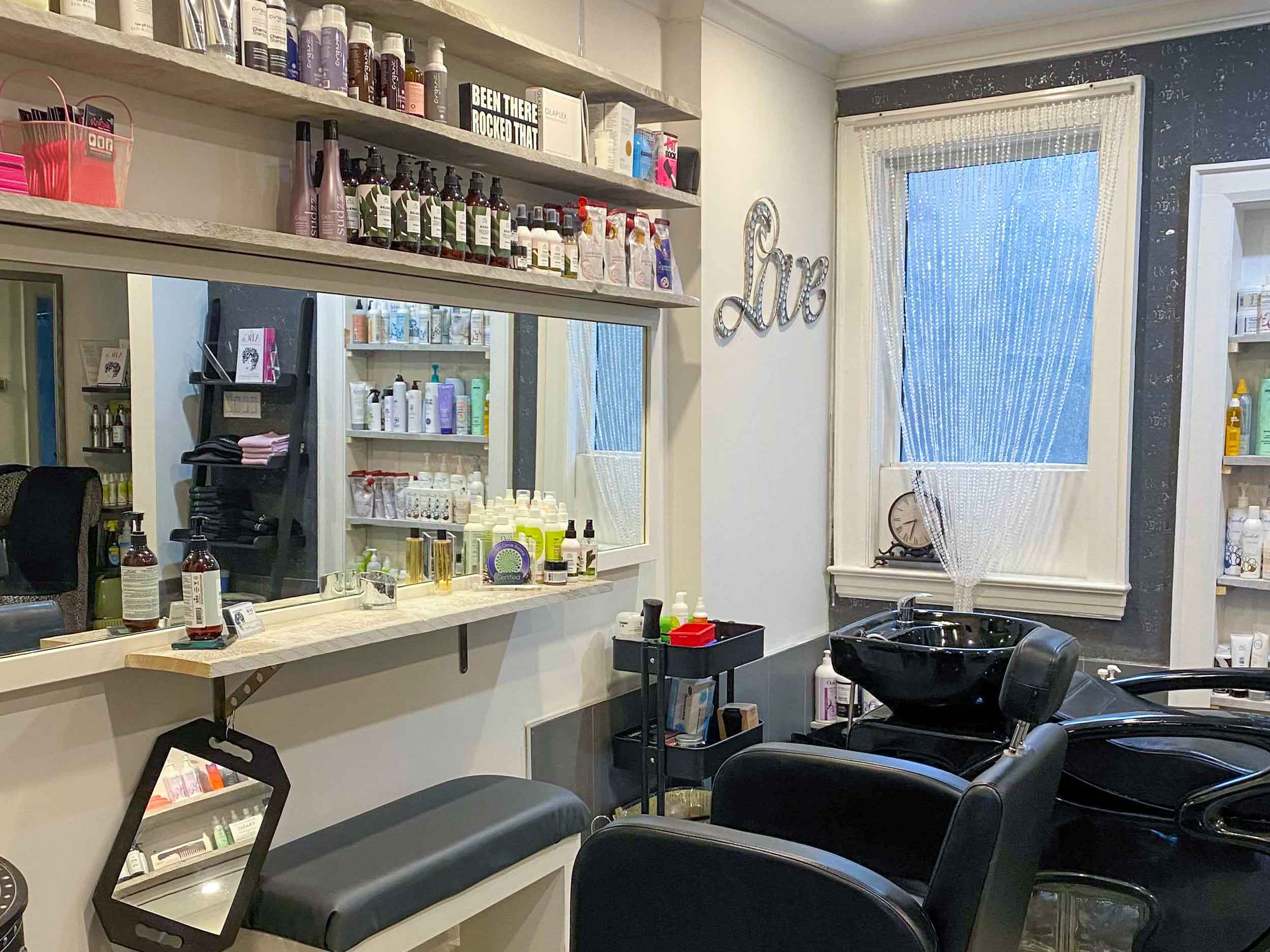 Curly Girls Studio – Toronto interior