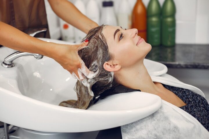 hair highlights for curly hair